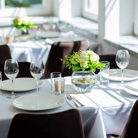 The Manor Sports & Hotel *